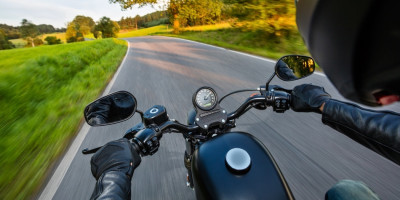 Wer den Termin für den TÜV beim Motorrad verpasst, muss mit extra Kosten rechnen Wer den Termin für den TÜV beim Motorrad verpasst, muss mit extra Kosten rechnen