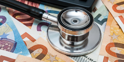 Nicht krankenversichert zu sein, ist strafbar – stimmt das? Nicht krankenversichert zu sein, ist strafbar – stimmt das?
