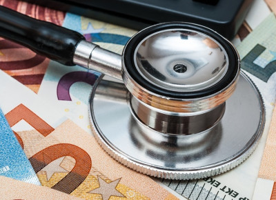 Nicht krankenversichert zu sein, ist strafbar – stimmt das? Nicht krankenversichert zu sein, ist strafbar – stimmt das?