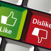 Facebook: Betriebsrat darf beim Firmenprofil mitreden. Eine grüne 