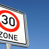 30er-Zone: Regeln und Bußgeld bei Geschwindigkeitsverstößen