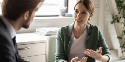 Qualifiziertes Arbeitszeugnis anfordern: Das ist zu beachten Qualifiziertes Arbeitszeugnis anfordern: Das ist zu beachten
