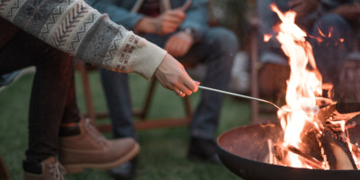 Feuerschale und offenes Feuer: Was ist im Garten erlaubt?