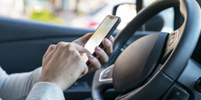 Blitzer-App: Verboten oder manchmal erlaubt?