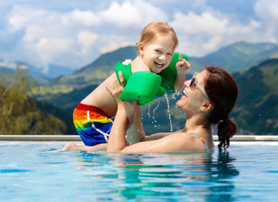 Ob die Pool-Liege per Handtuch reserviert werden kann, regelt das jeweilige Hotel Ob die Pool-Liege per Handtuch reserviert werden kann, regelt das jeweilige Hotel