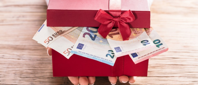 Wer sein Erbe zu Lebzeiten verschenken möchte, muss Steuern dafür zahlen Wer sein Erbe zu Lebzeiten verschenken möchte, muss Steuern dafür zahlen