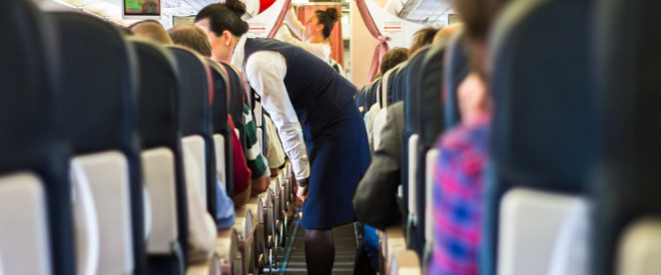 Alkohol im Flugzeug: Betrunkene Passagiere müssen nicht befördert werden