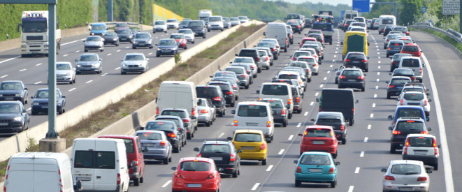 Seitenstreifen befahren: Nur in Ausnahme erlaubt