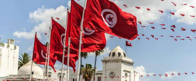 Nach Terroranschlag in Sousse: Tunesische Flaggen im Wind