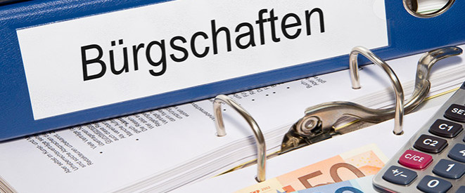 Ordner mit Aufschrift 