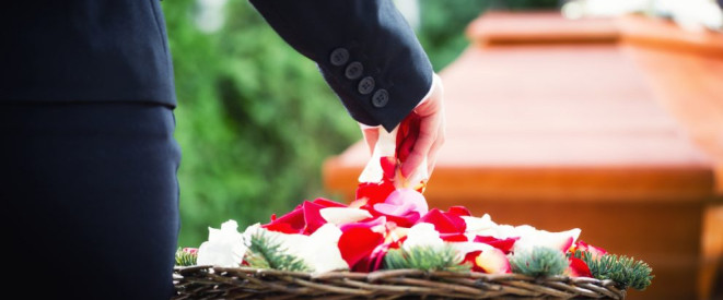 Bestattungskosten: Wer zahlt die Beerdigung?