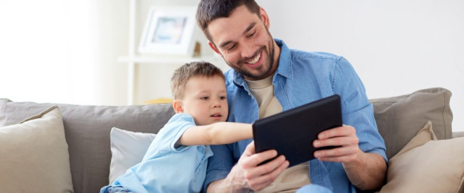 Eine Umgangsregelung organisiert den Kontakt getrennter Eltern zu ihren Kindern